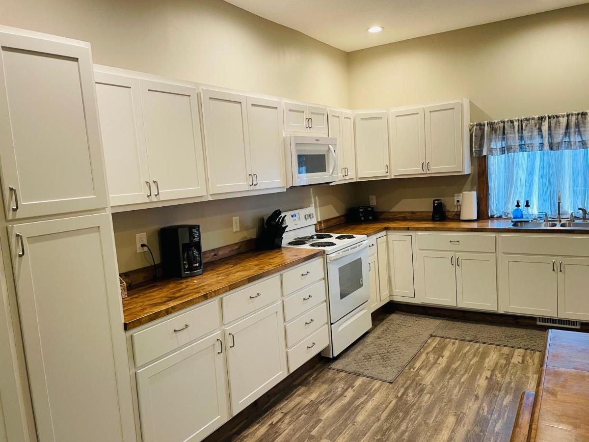 Modern Farmhouse 3 Bed, 2 Bath Apartment, Sleeps 7, Lots Of Space, Steps To Downtown, Honeywell & Eagles Theater Wabash Экстерьер фото