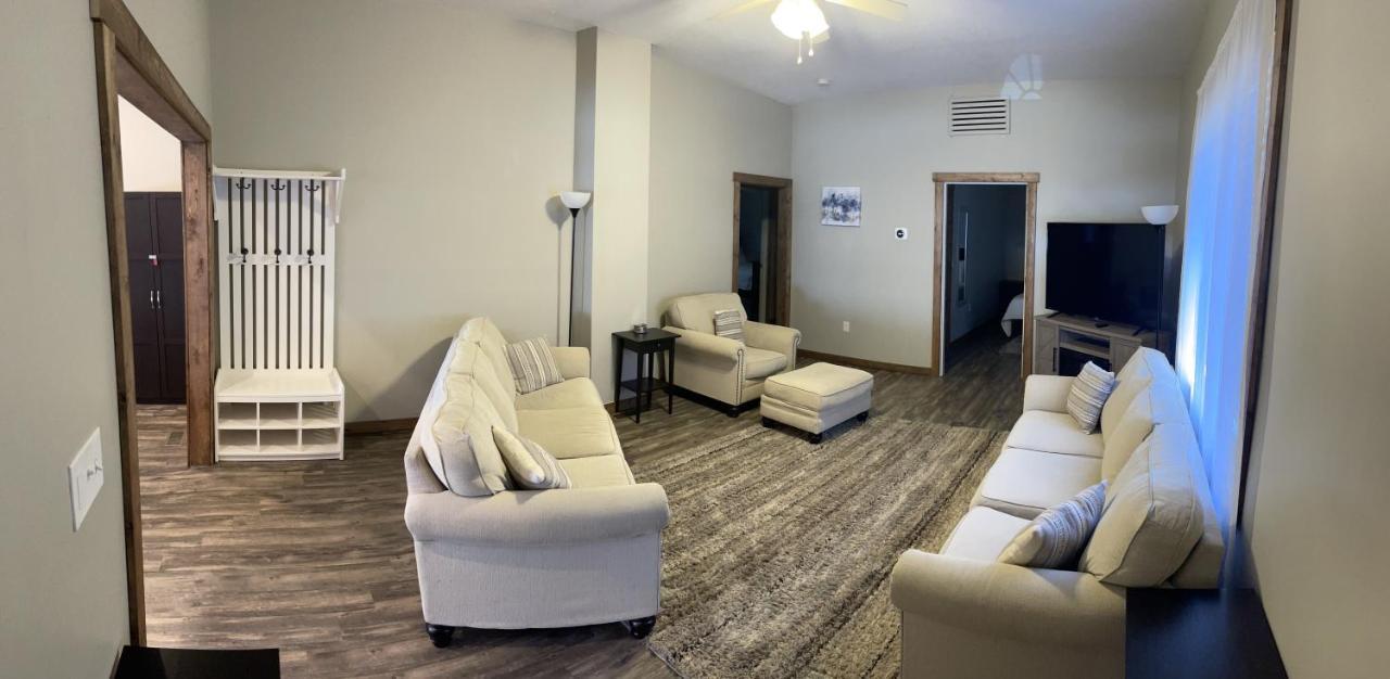 Modern Farmhouse 3 Bed, 2 Bath Apartment, Sleeps 7, Lots Of Space, Steps To Downtown, Honeywell & Eagles Theater Wabash Экстерьер фото