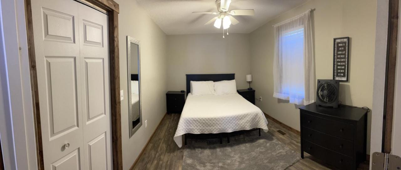 Modern Farmhouse 3 Bed, 2 Bath Apartment, Sleeps 7, Lots Of Space, Steps To Downtown, Honeywell & Eagles Theater Wabash Экстерьер фото